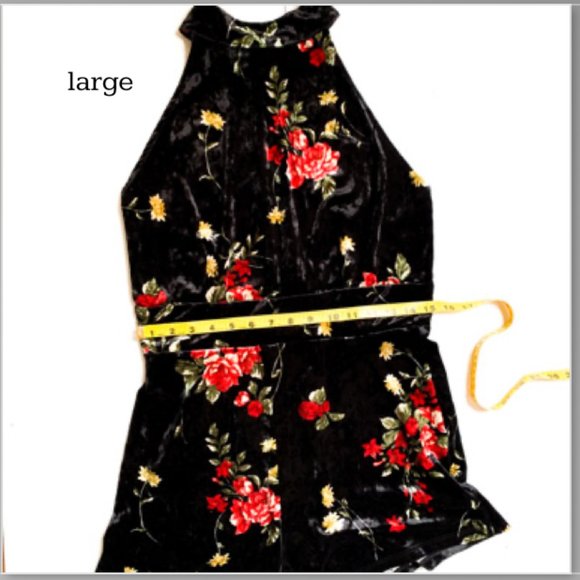 black velvet backless romper w/red rose detail - Picture 6 of 9